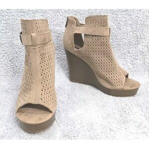 Parker‎ & Sky Women's Suede Wedge High heel Shoes Tan Color Open toe Size 8